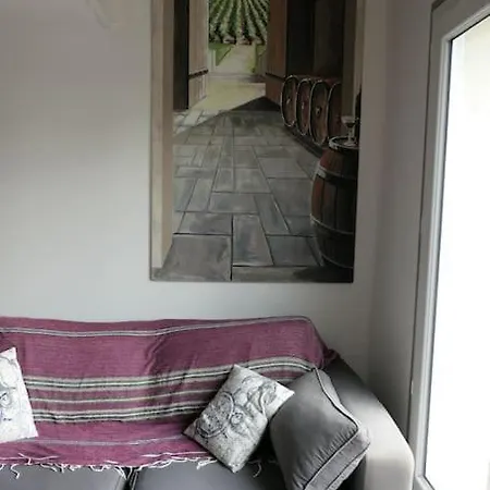 بيت للعطل Joli Studio, 80 Metres De La Plage/80m From *
